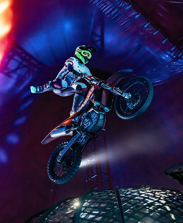Stunt show transport UK